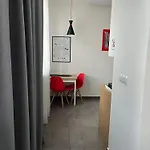 Modern Wierzbowa 5 Апартаменты *