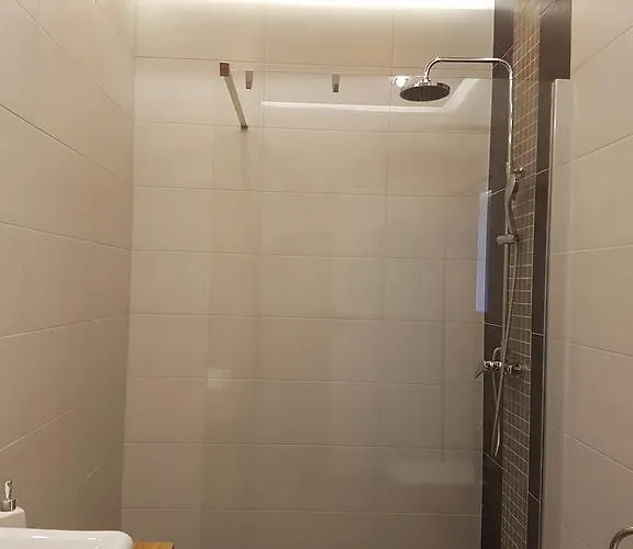 Modern Wierzbowa 5 *